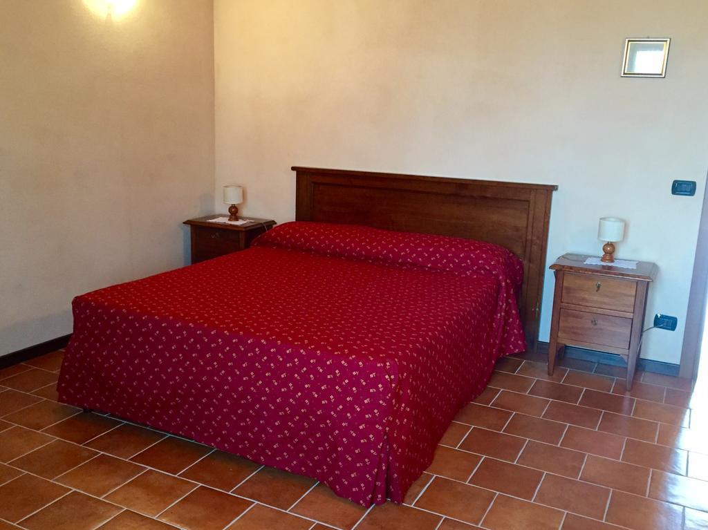 Cascina Stralla Farigliano Zimmer foto